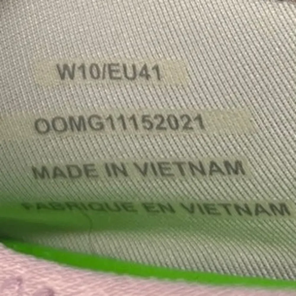 Womens OOFOS OOmg Eezee OOMG11152021 Canvas Footbed Orthotic Sneaker SZ 10 Pink